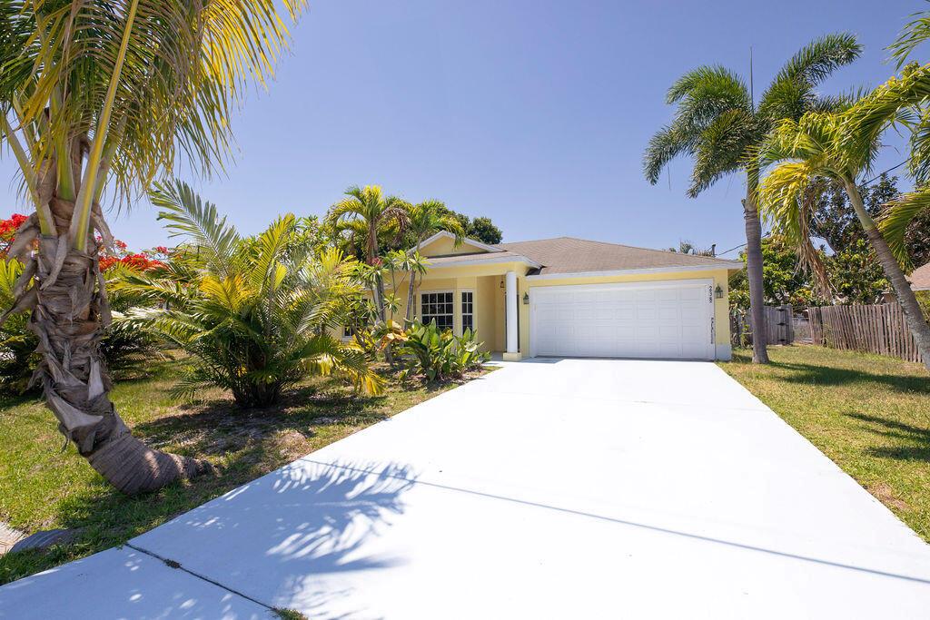 PORT ST LUCIE SECTION 30 - Residential