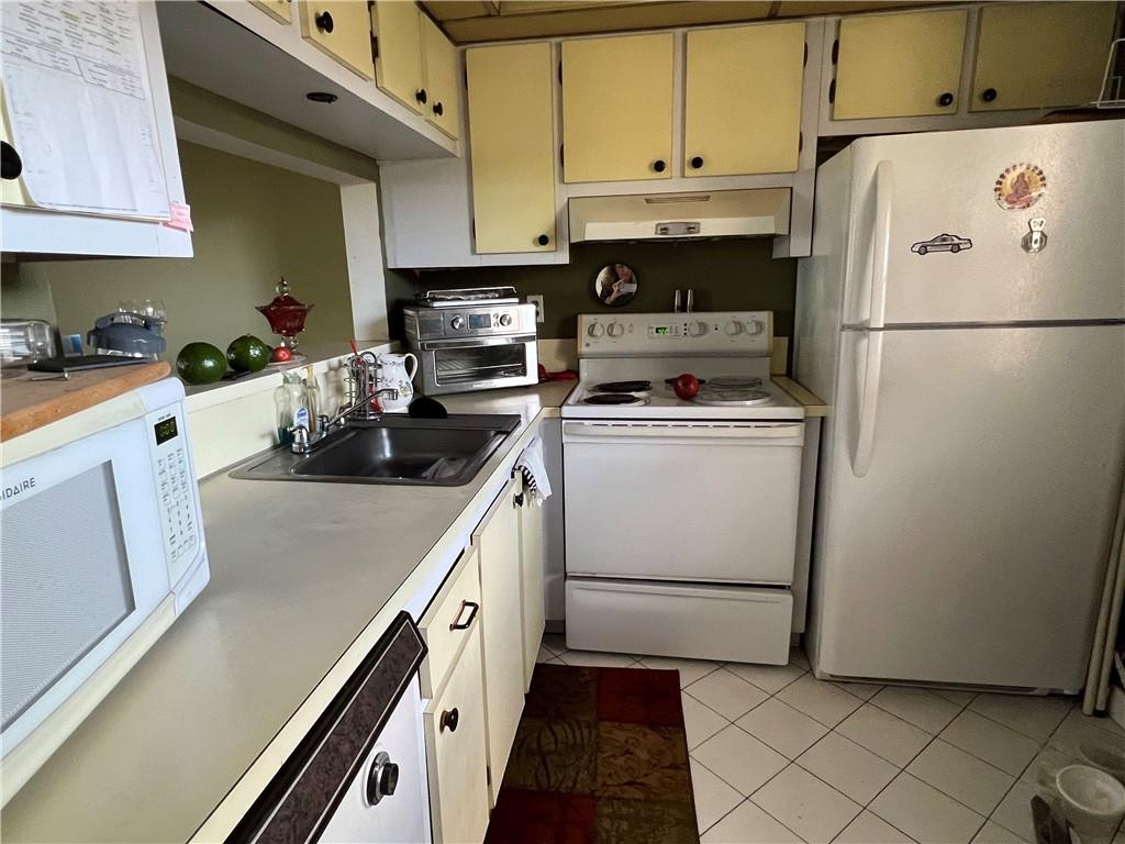 LIME BAY - Residential