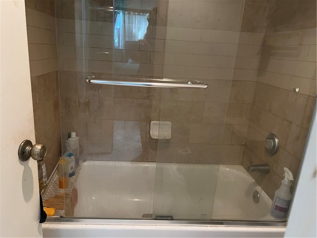 LIME BAY - Residential