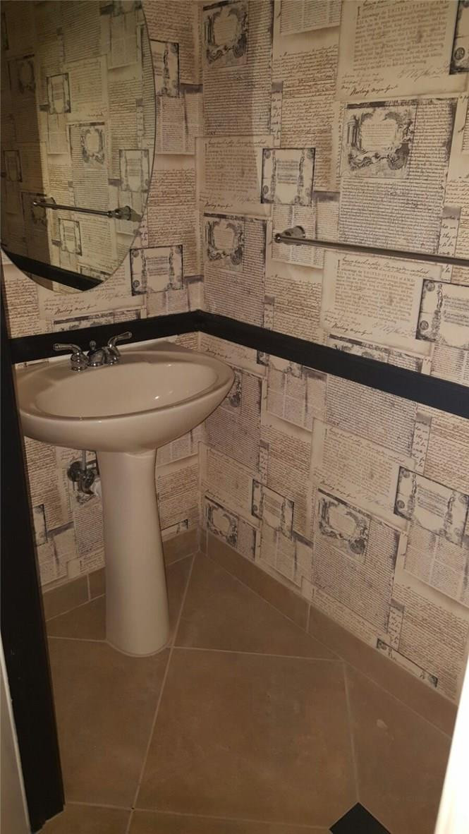 Meadow Pines 173-40 B - Residential Lease