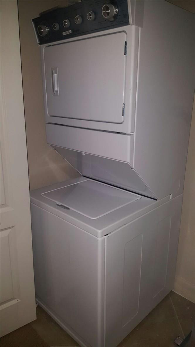 Meadow Pines 173-40 B - Residential Lease