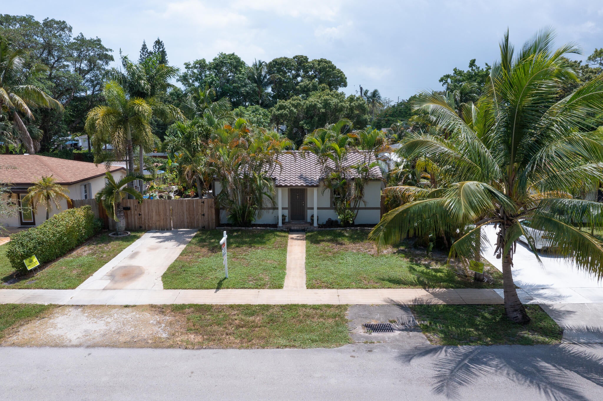 820 SW 18th Court