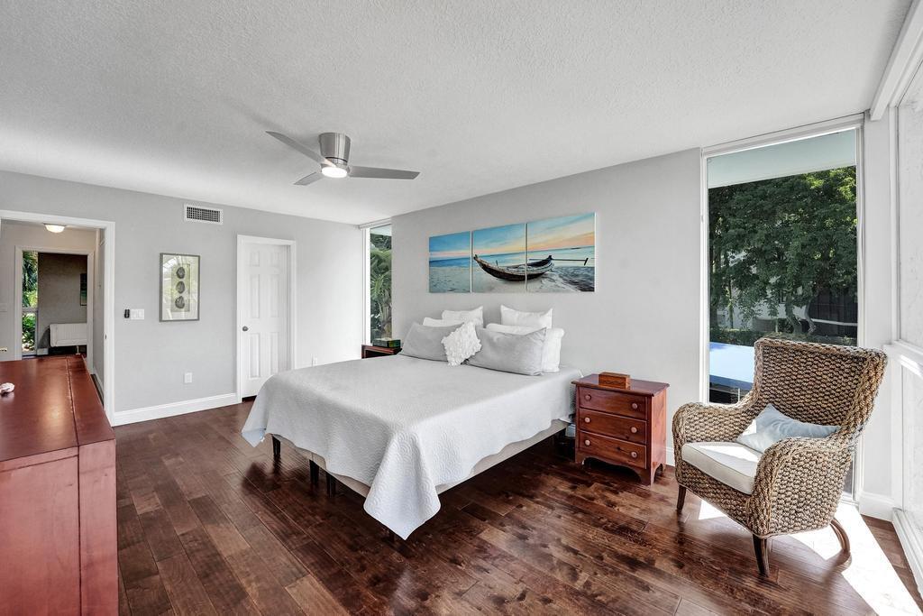 PORTA BELLA TOWNHOUSE CONDO - Residential