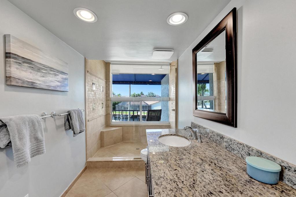 PORTA BELLA TOWNHOUSE CONDO - Residential