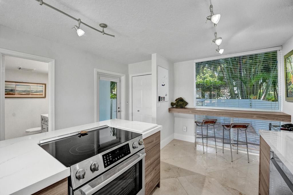 PORTA BELLA TOWNHOUSE CONDO - Residential