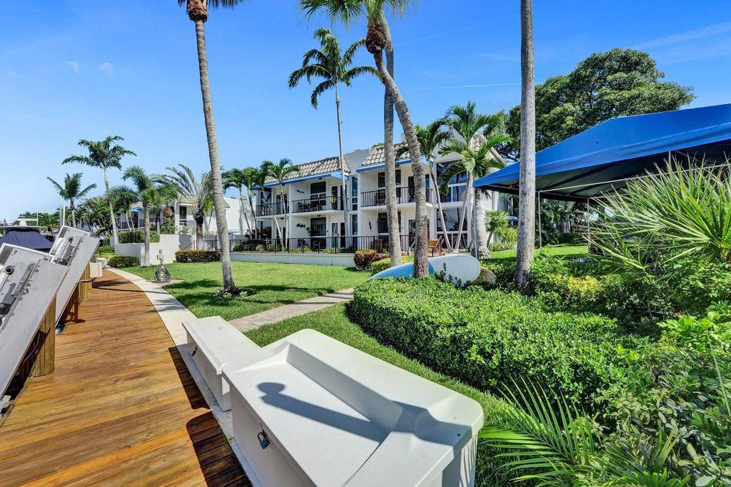 PORTA BELLA TOWNHOUSE CONDO - Residential