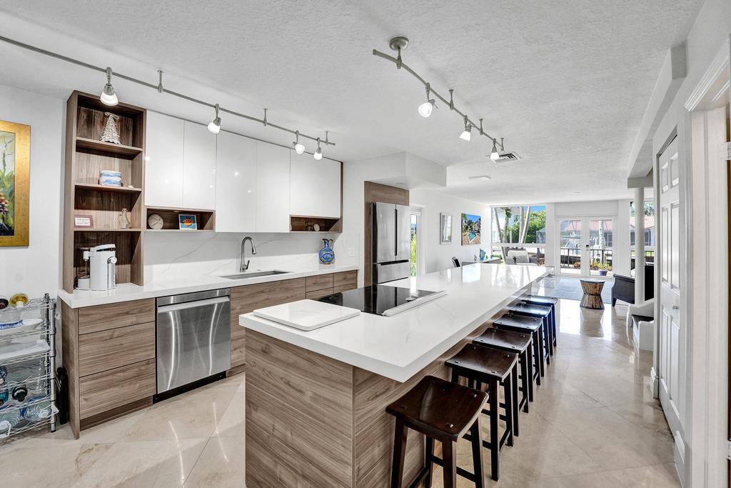 PORTA BELLA TOWNHOUSE CONDO - Residential