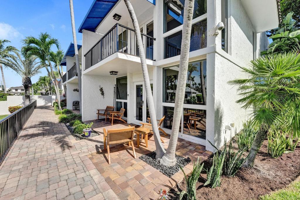 PORTA BELLA TOWNHOUSE CONDO - Residential