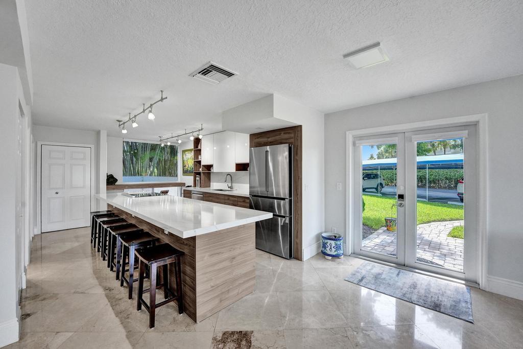 PORTA BELLA TOWNHOUSE CONDO - Residential