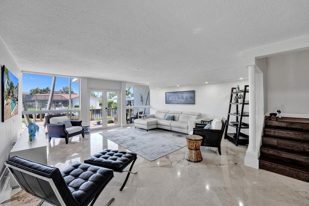 PORTA BELLA TOWNHOUSE CONDO - Residential