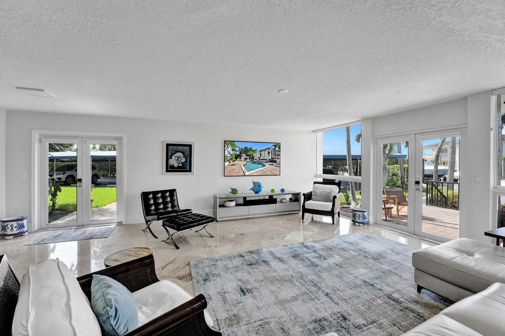 PORTA BELLA TOWNHOUSE CONDO - Residential