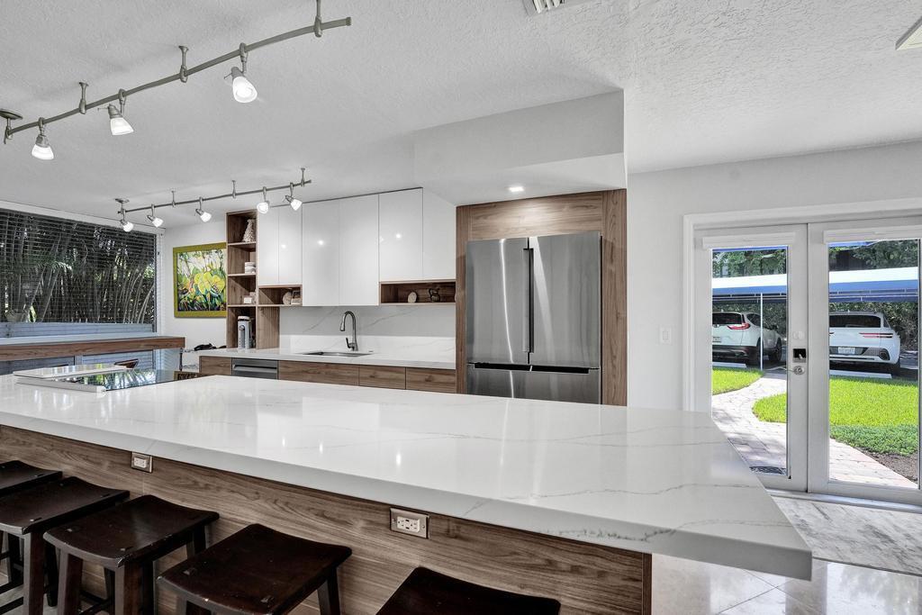 PORTA BELLA TOWNHOUSE CONDO - Residential