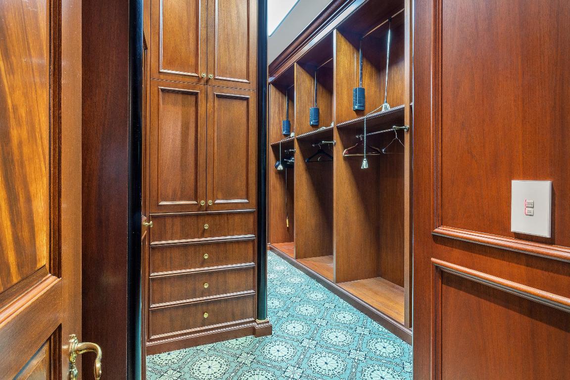 ST ANDREWS COUNTRY CLUB - Residential