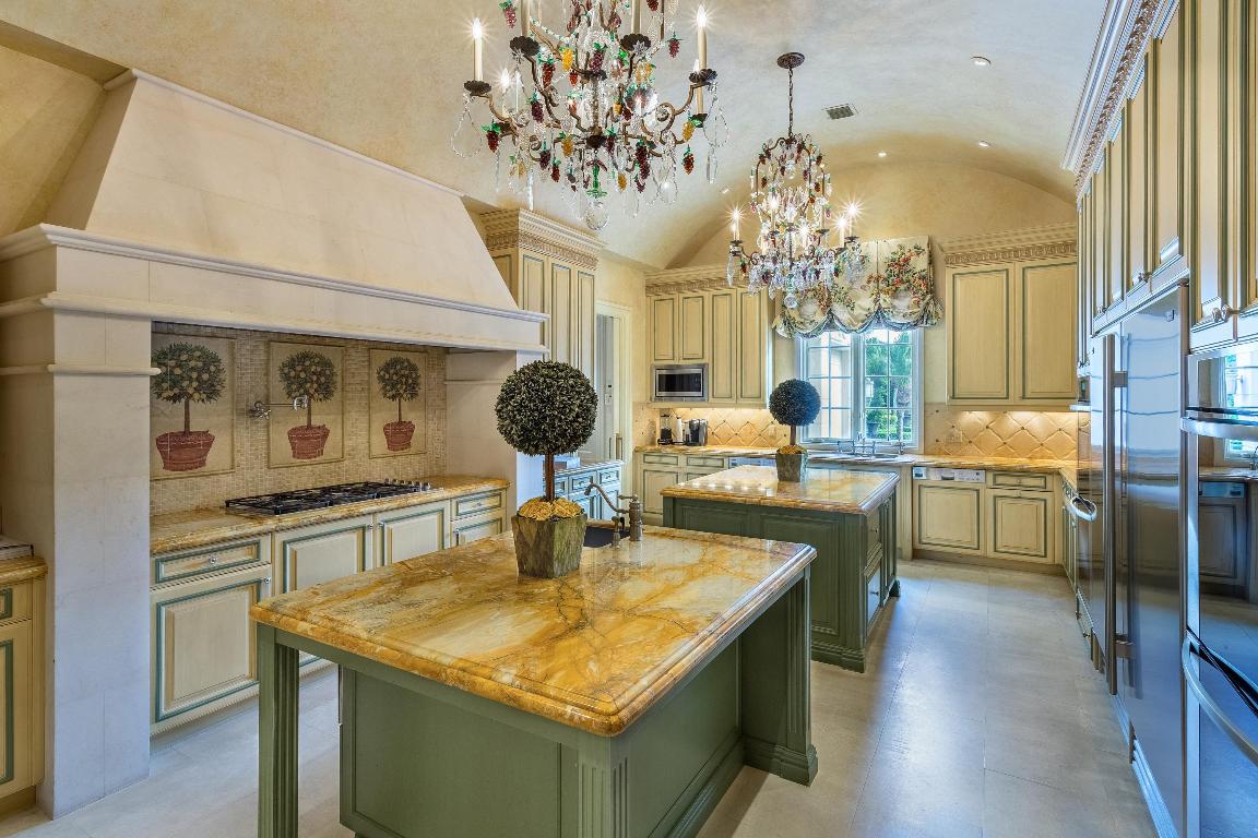 ST ANDREWS COUNTRY CLUB - Residential