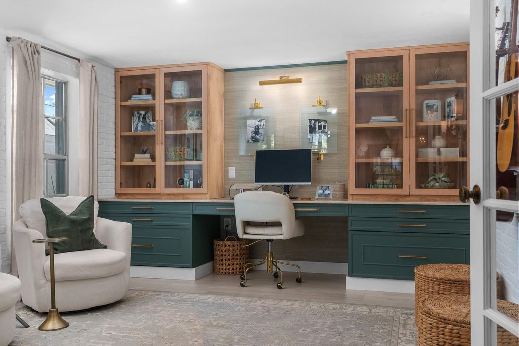 Photo of 2740 NE 27th Court, Fort Lauderdale, FL 33306 (MLS # F10551676)