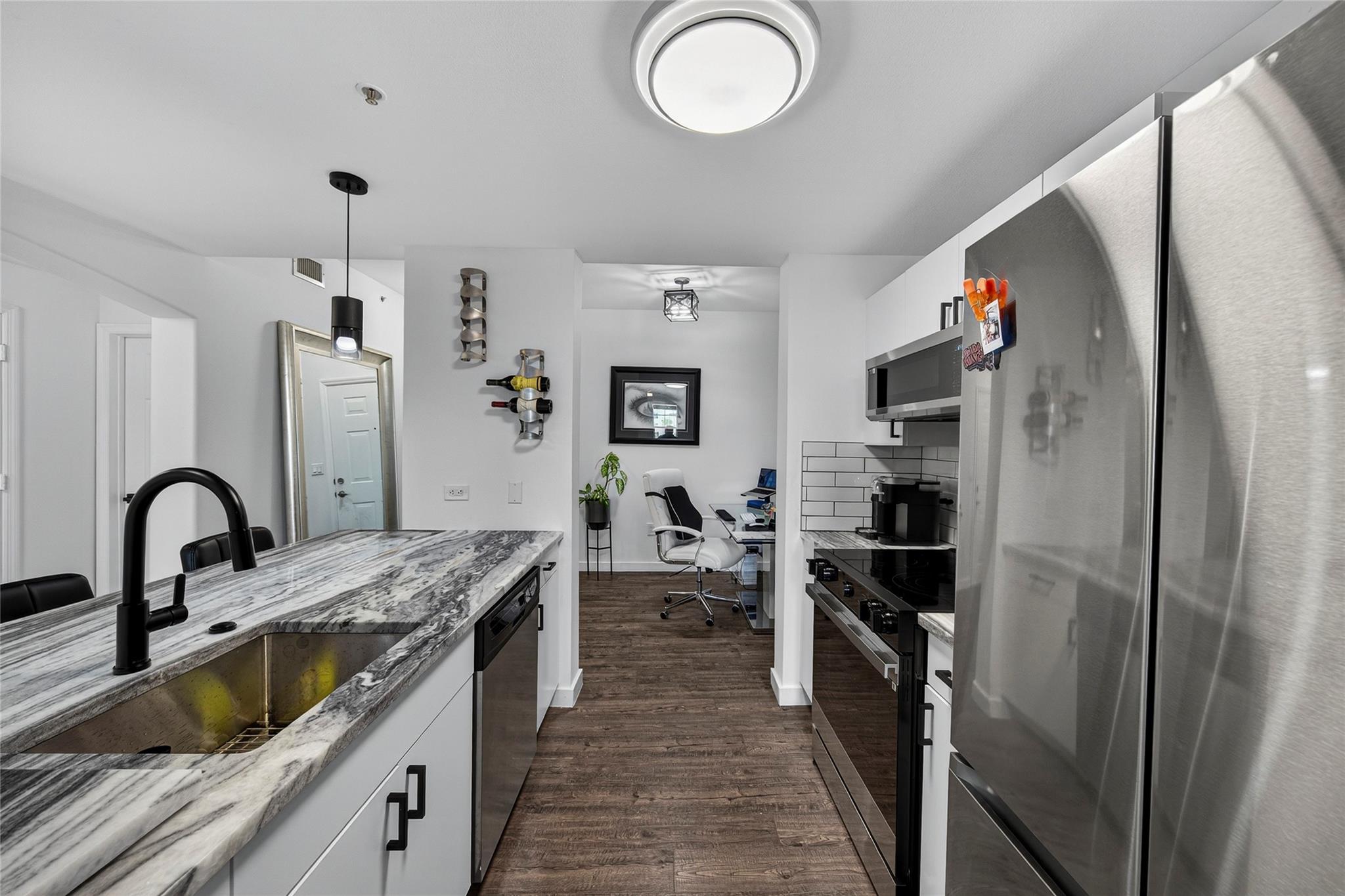 533 NE 3rd Ave 516