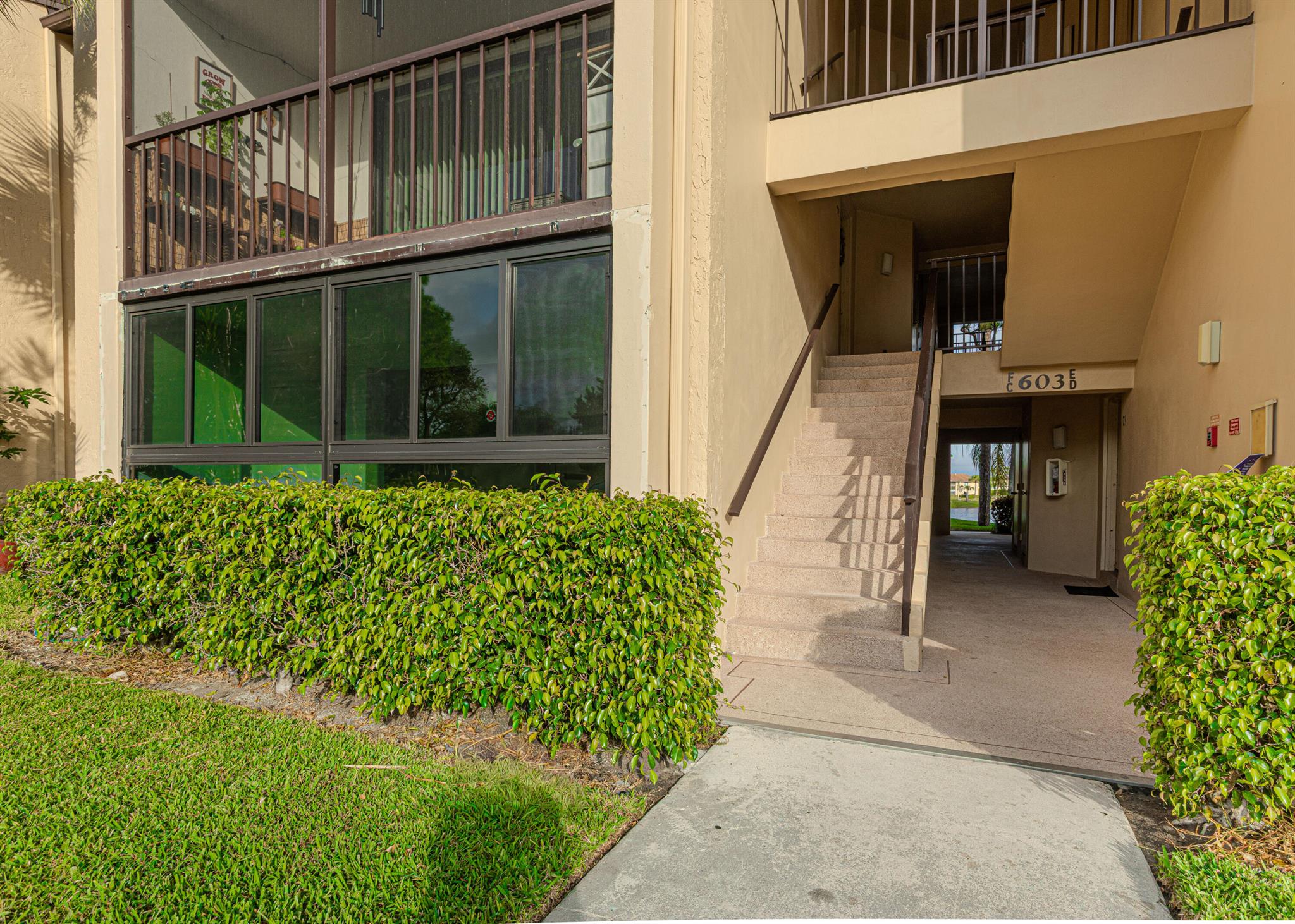 PINE RIDGE NORTH II CONDO - Residential Lease