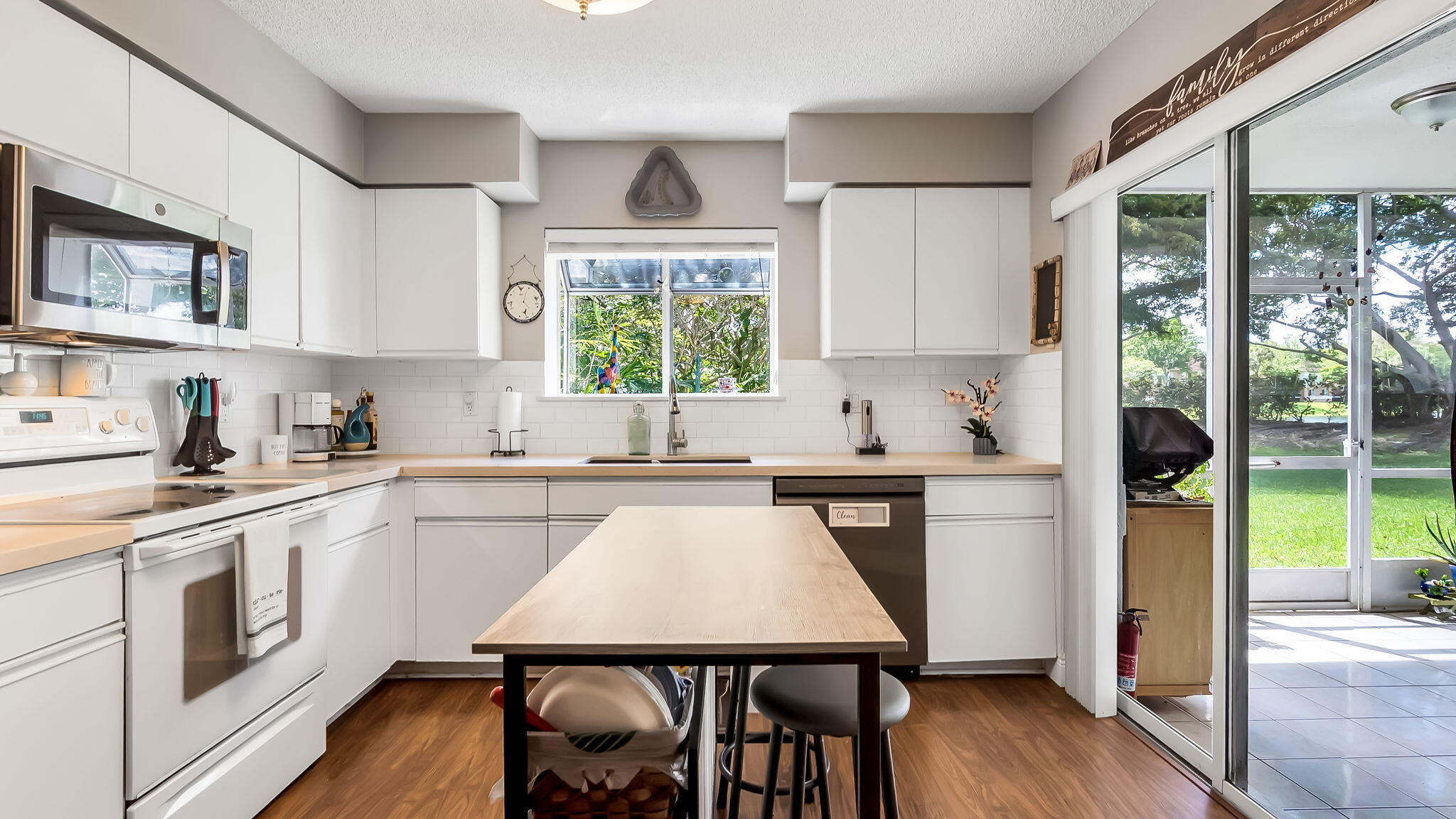 PARC COURT CONDO - Residential