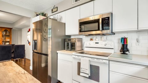 Tiny photo for 9204 NW 9th Court, Plantation, FL 33324 (MLS # B26029869)