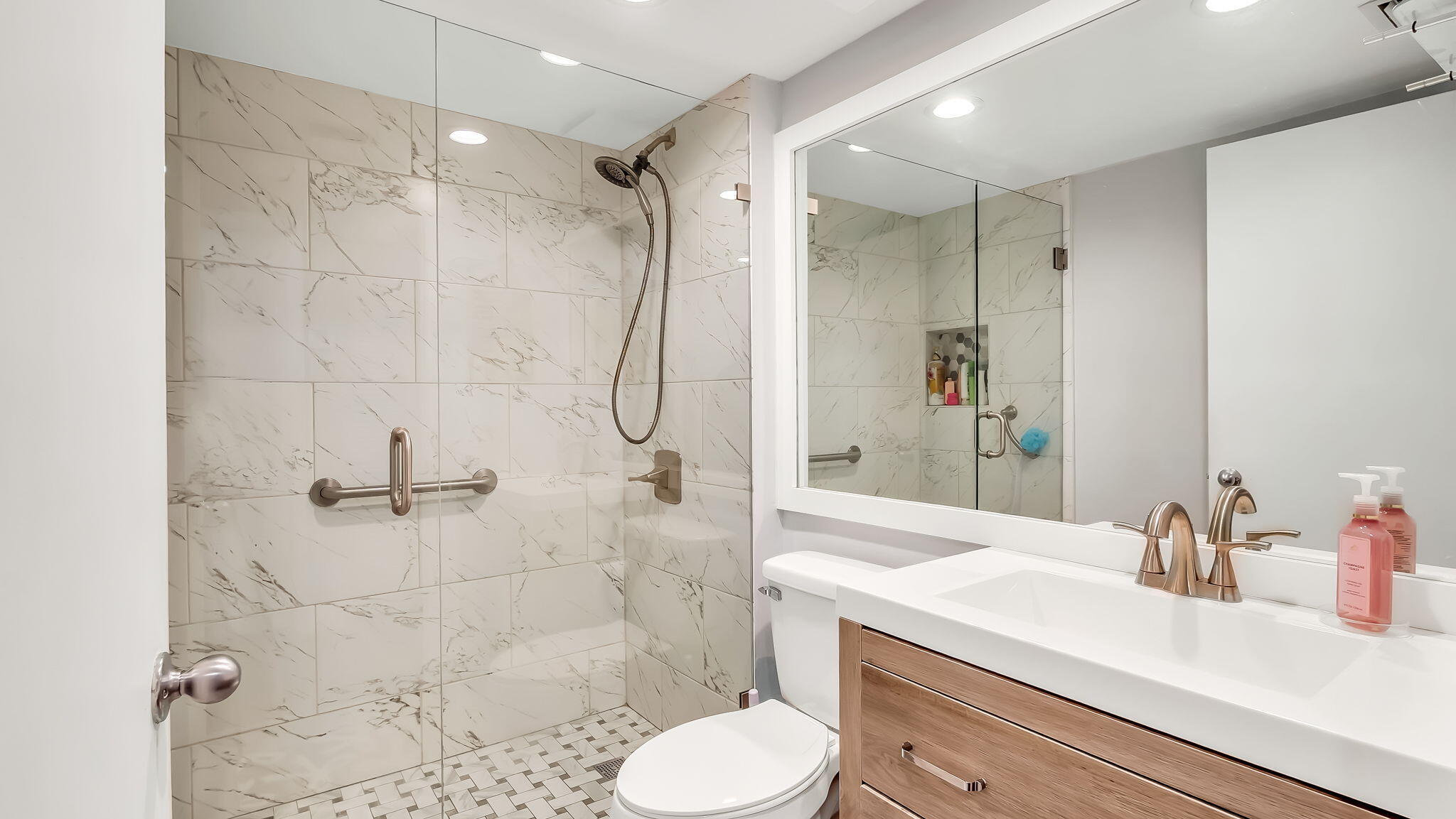 PARC COURT CONDO - Residential