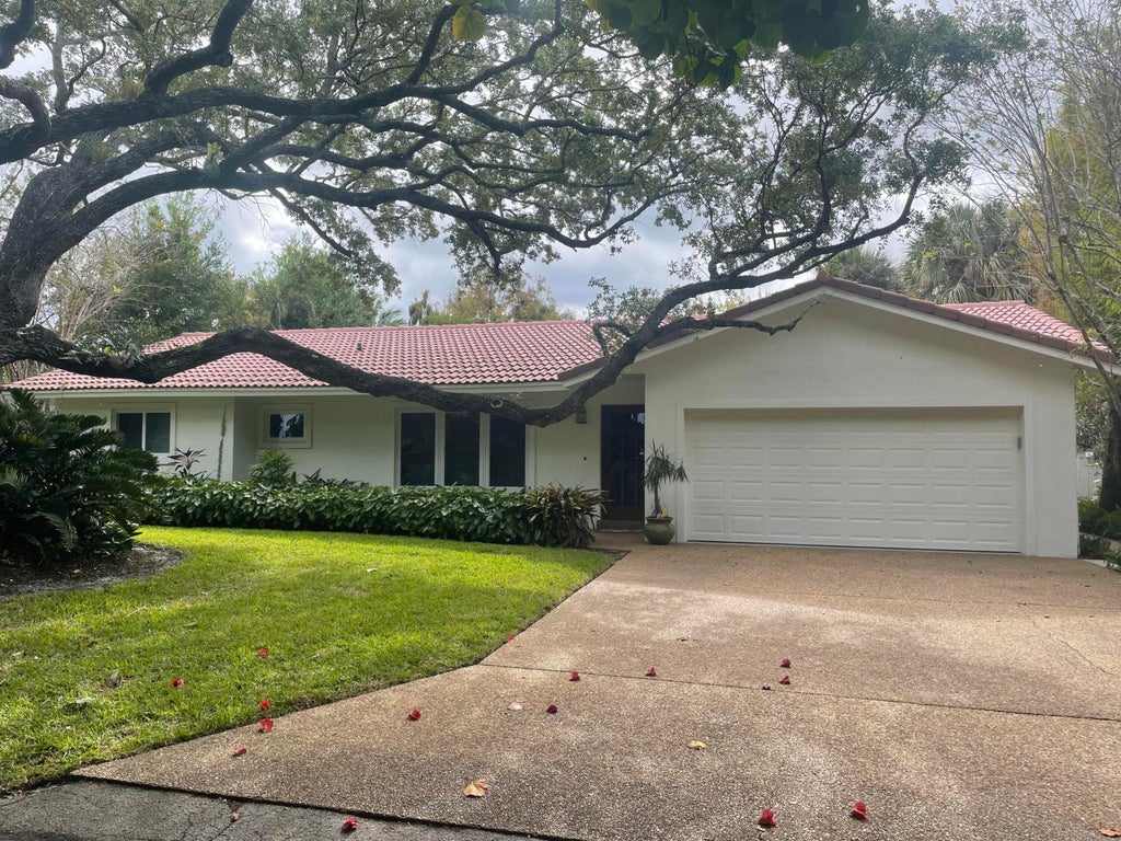 Photo of 1120 SW 14th Drive, Boca Raton, FL 33486 (MLS # R11111681)