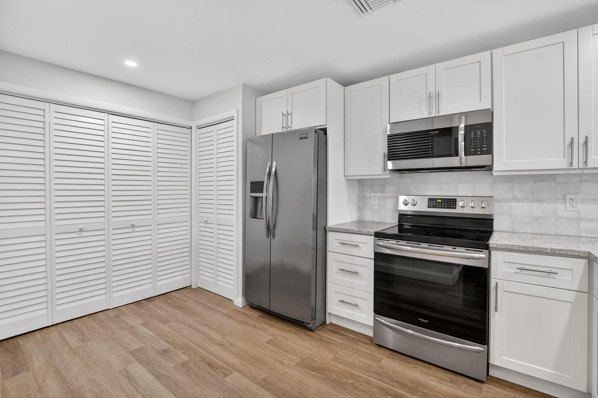 LA PAZ AT BOCA POINTE - Residential