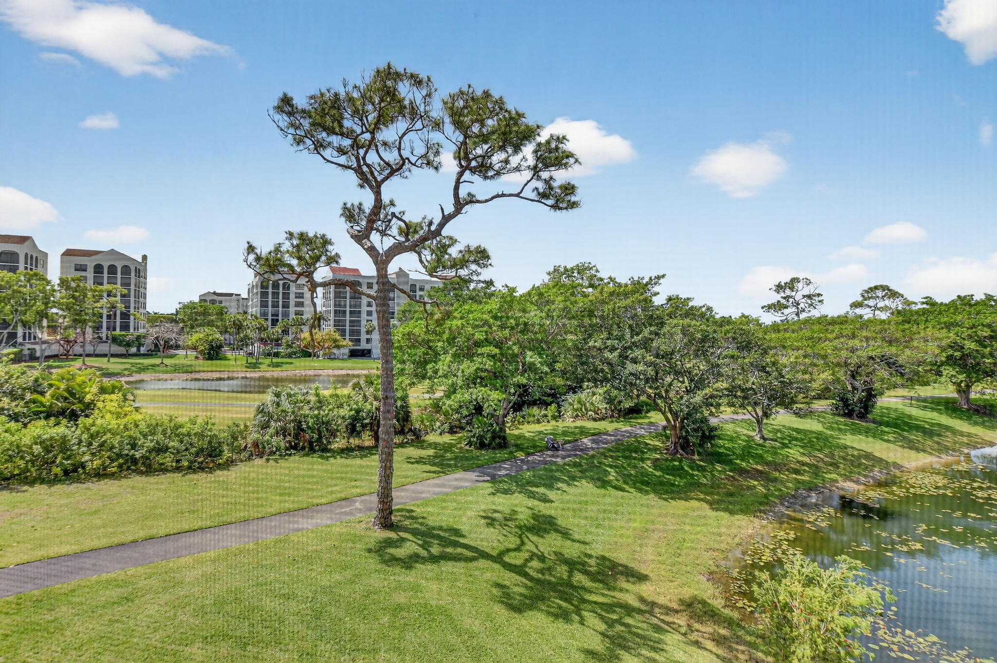 LA PAZ AT BOCA POINTE - Residential