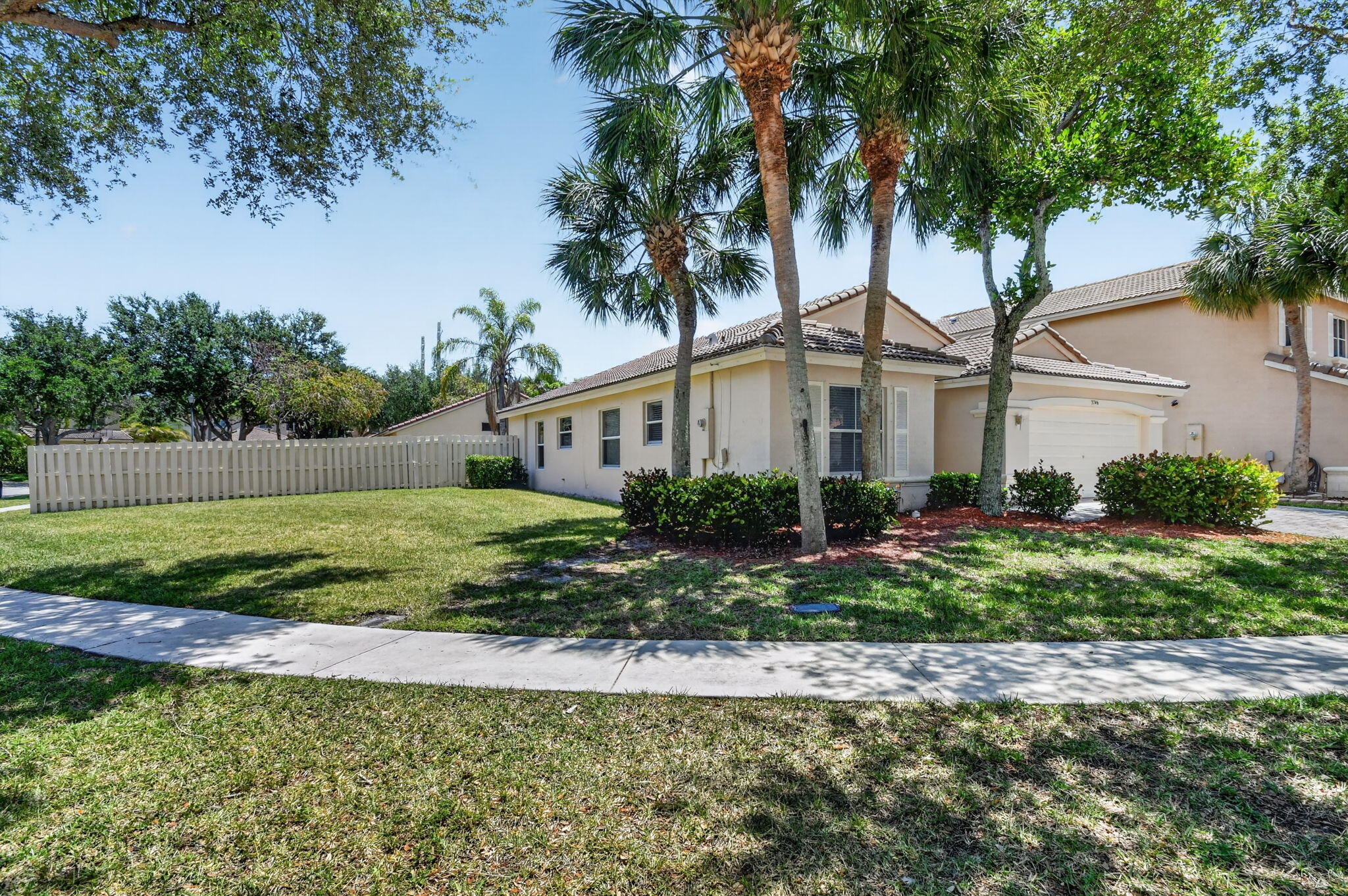 BRIGER PARS B, E AND F - Residential