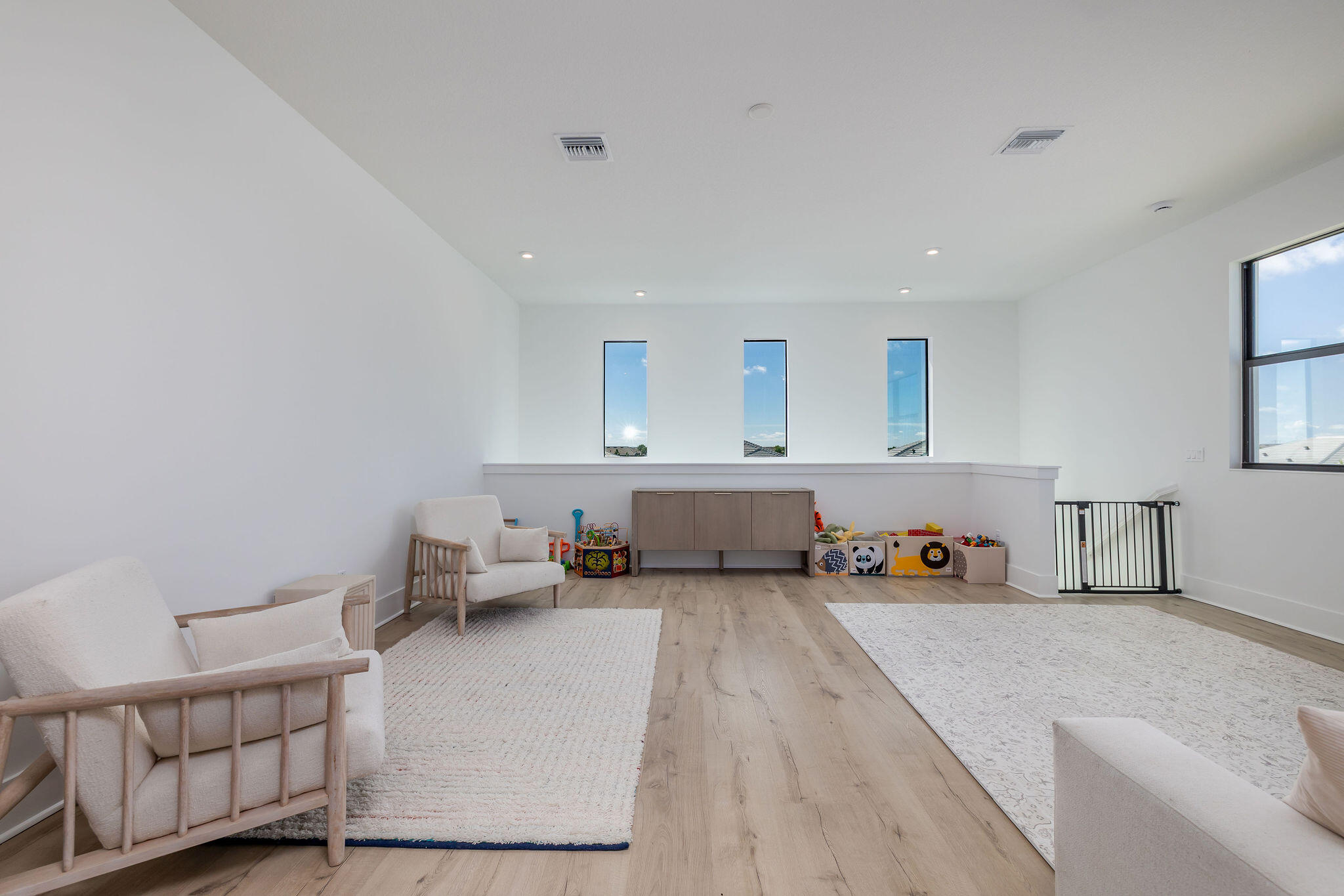 ASTOR CREEK - Residential