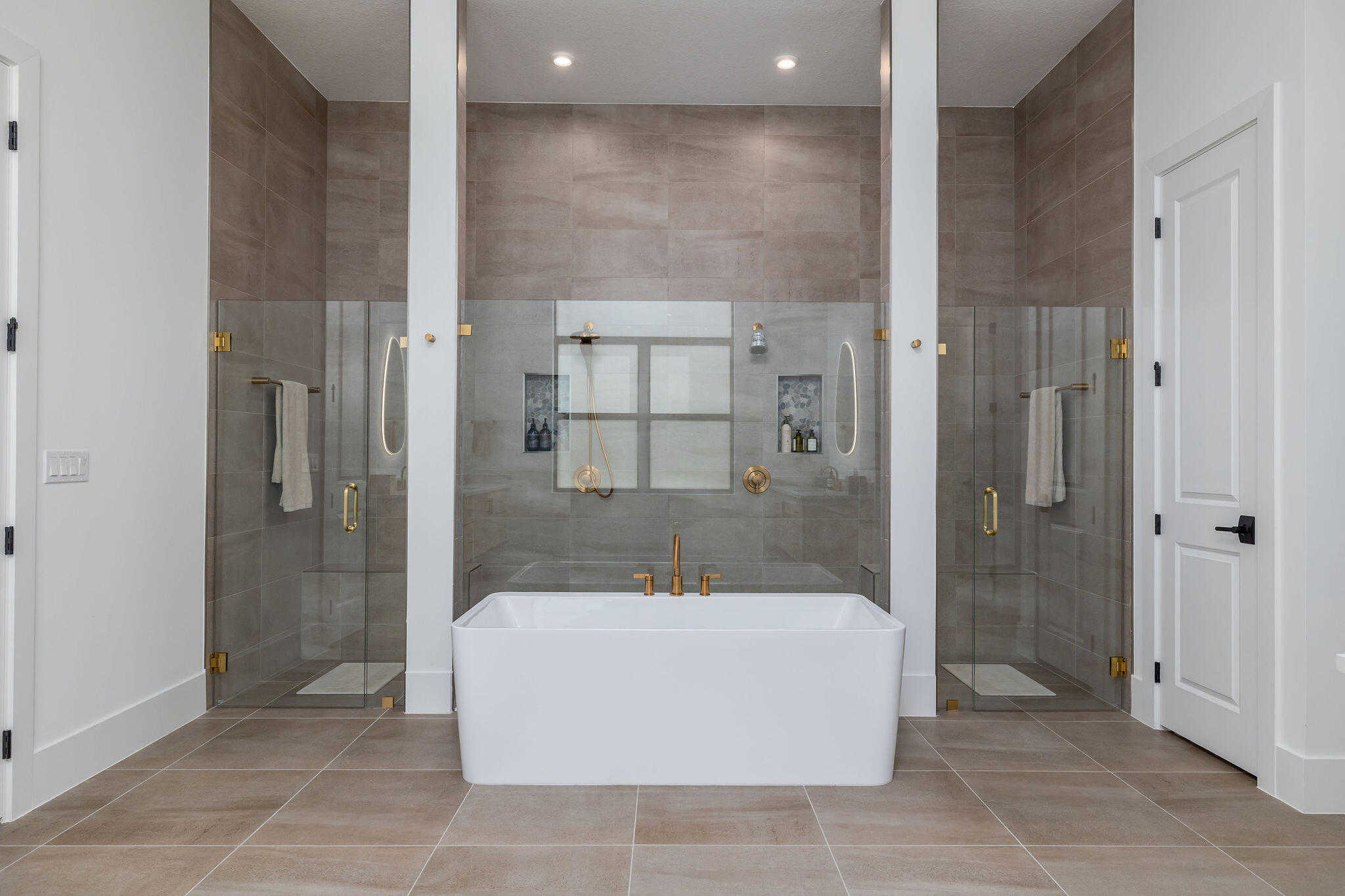 ASTOR CREEK - Residential