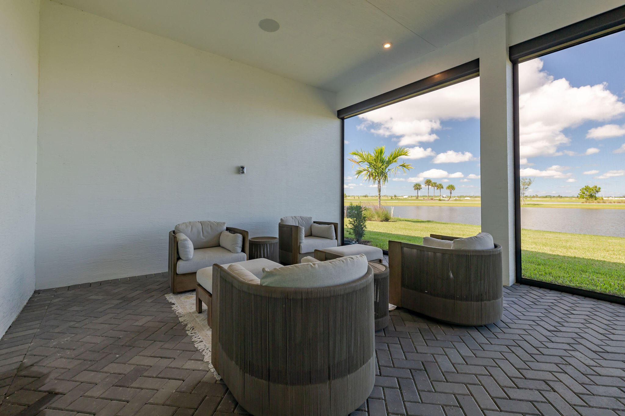 ASTOR CREEK - Residential