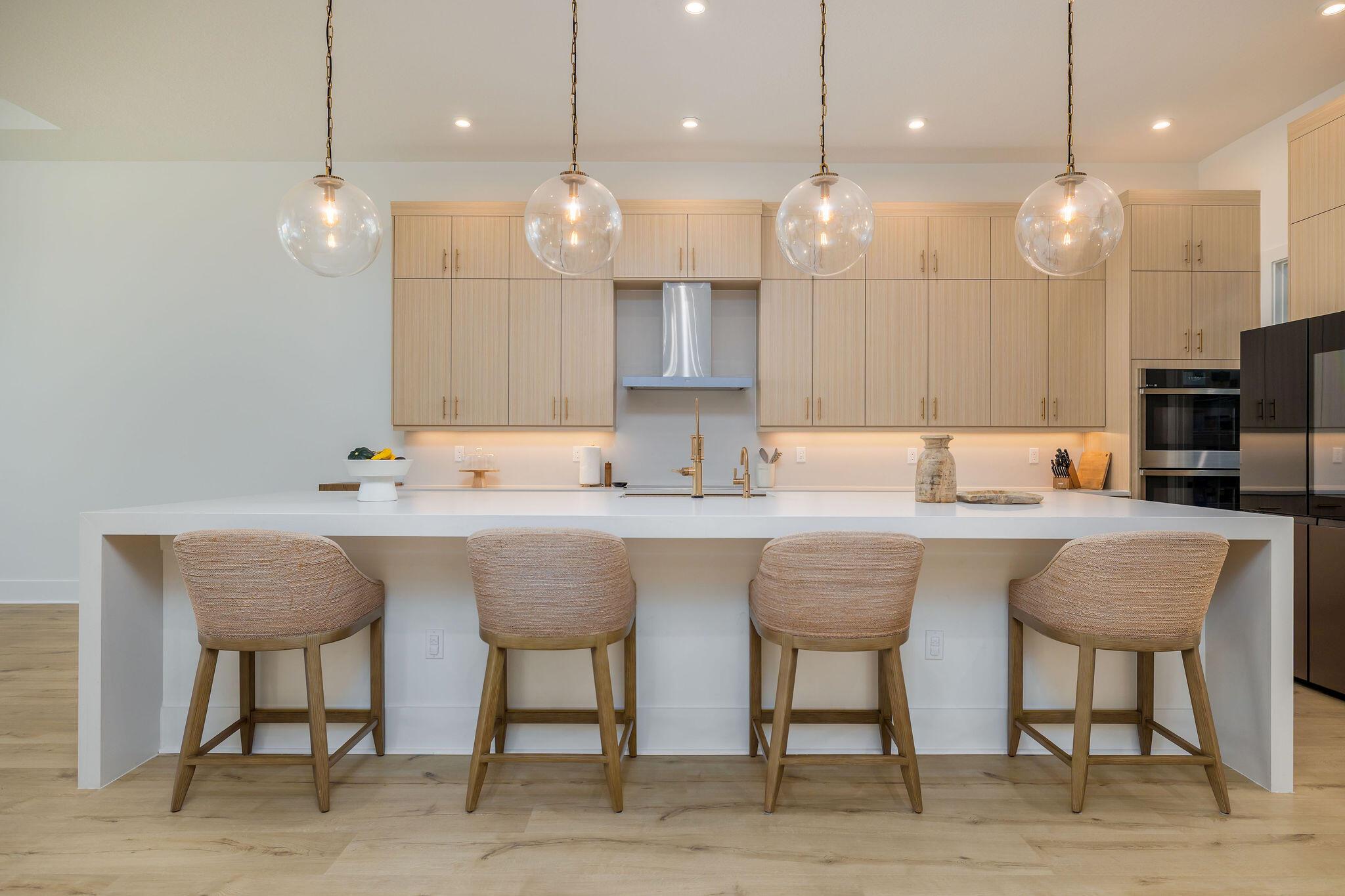 ASTOR CREEK - Residential
