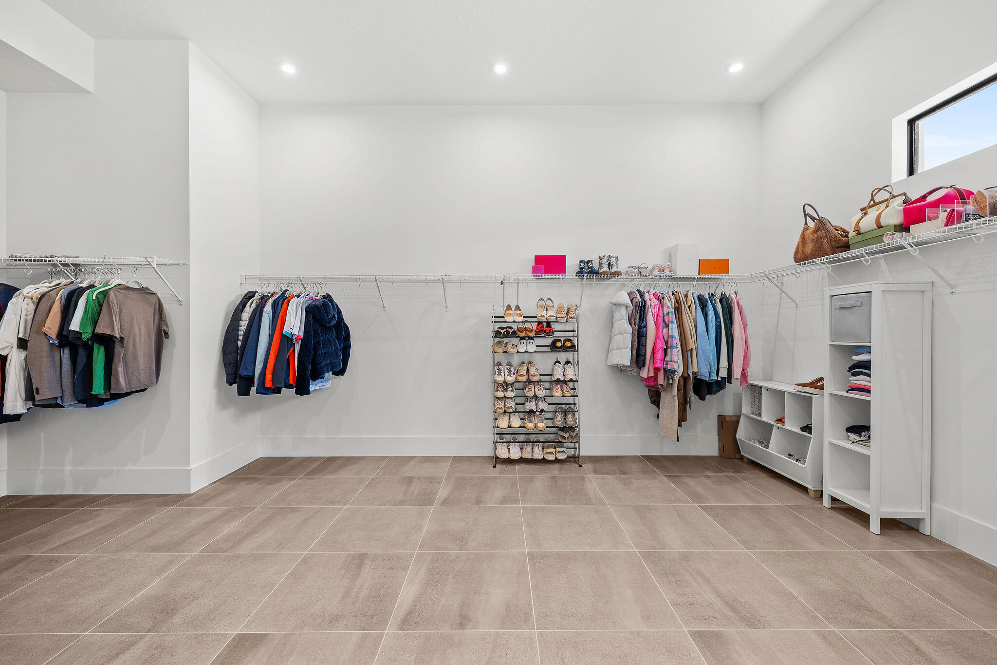 ASTOR CREEK - Residential