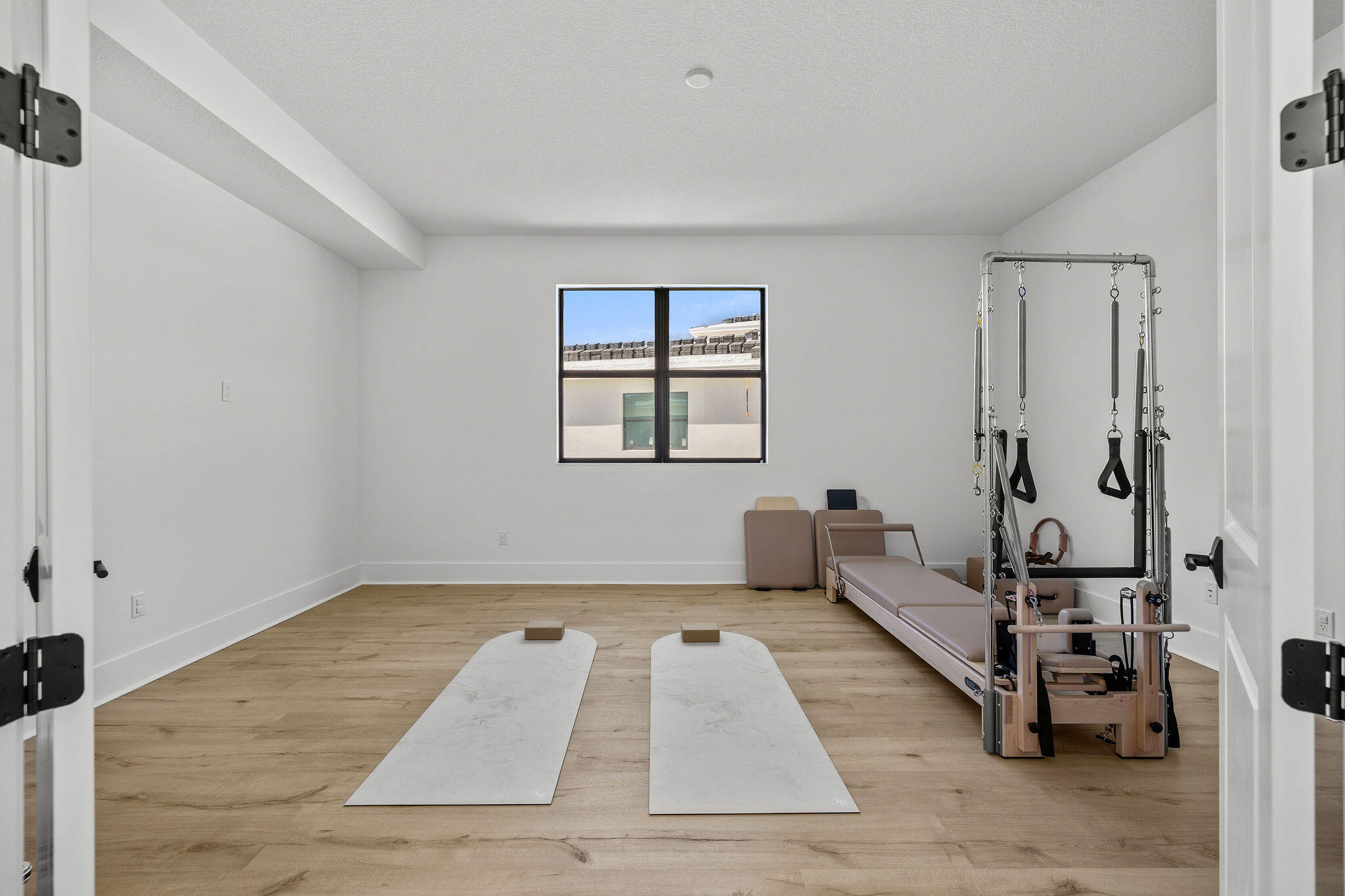 ASTOR CREEK - Residential