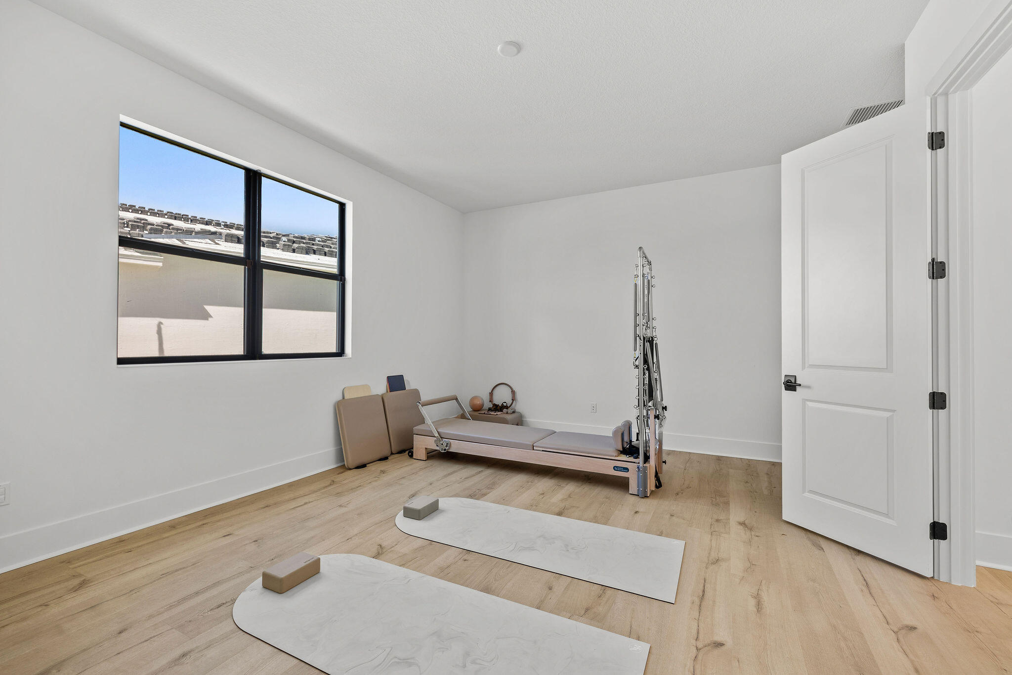 ASTOR CREEK - Residential