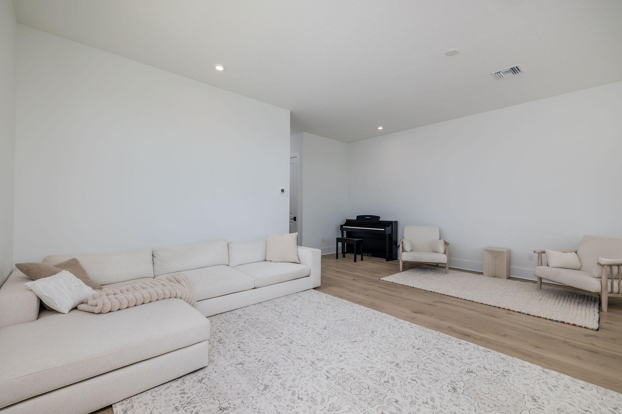 ASTOR CREEK - Residential