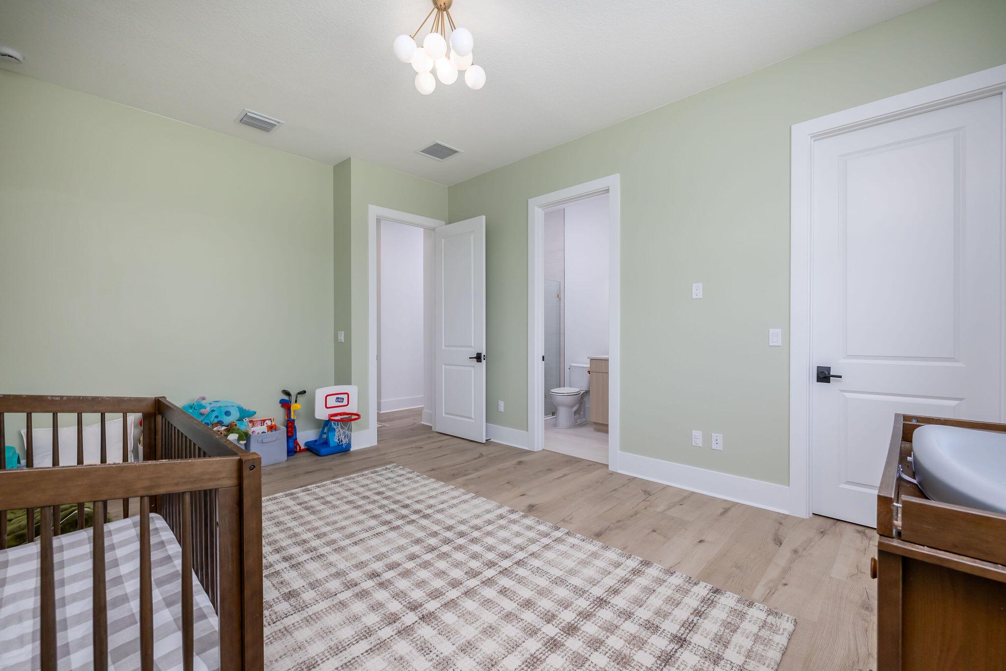 ASTOR CREEK - Residential