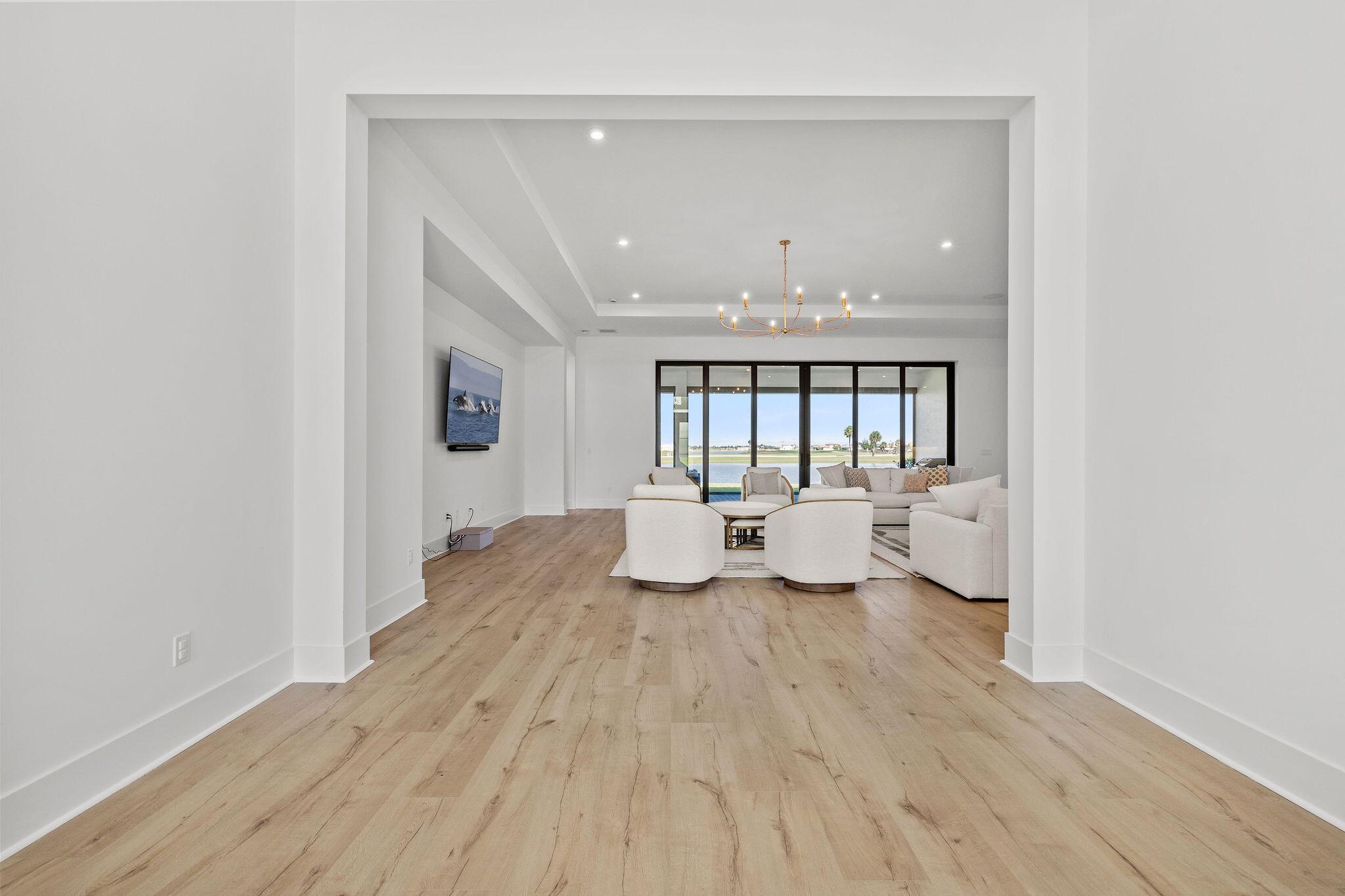 ASTOR CREEK - Residential
