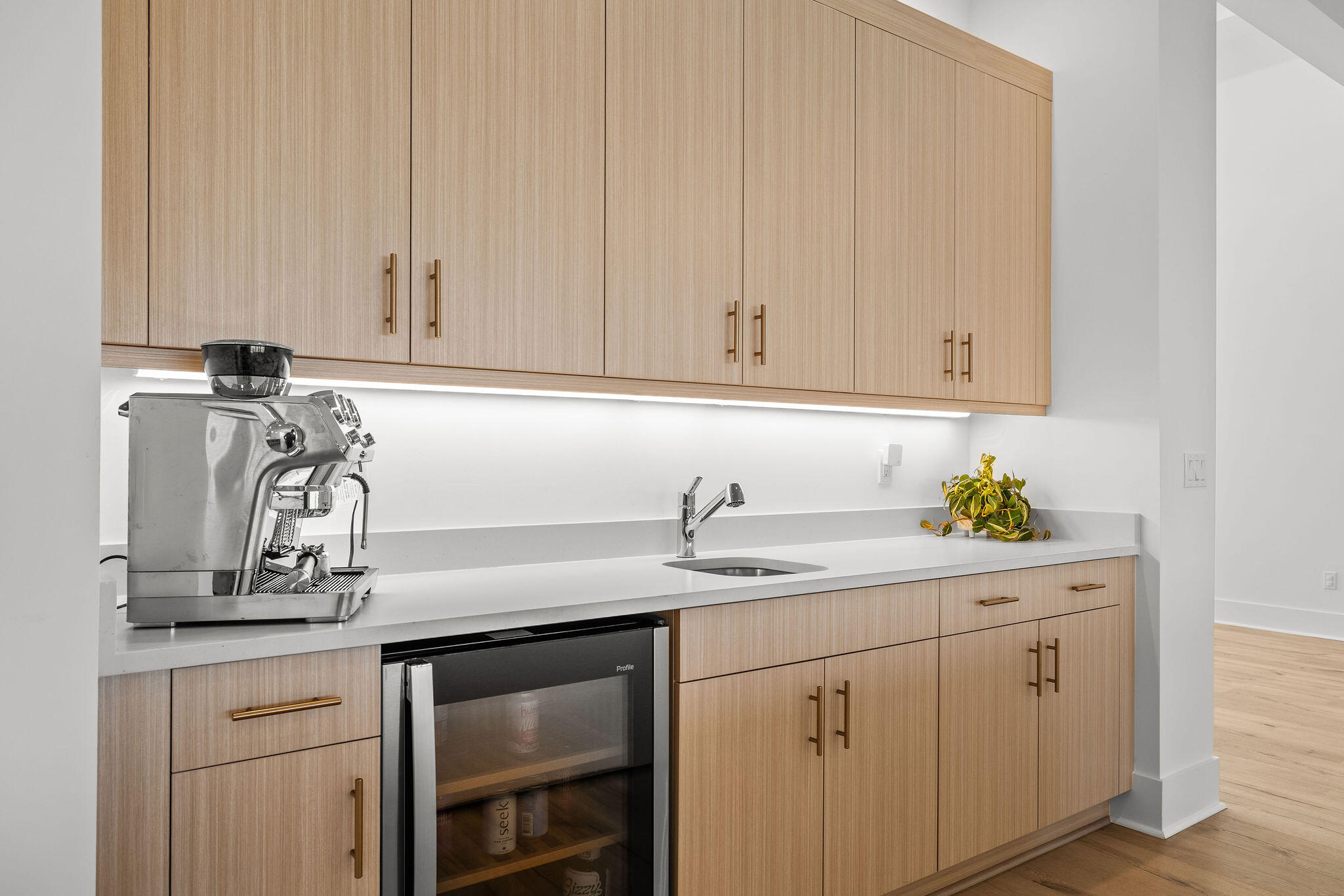 ASTOR CREEK - Residential