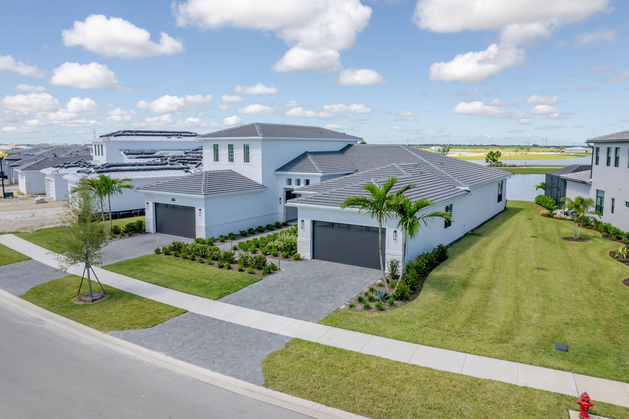 ASTOR CREEK - Residential