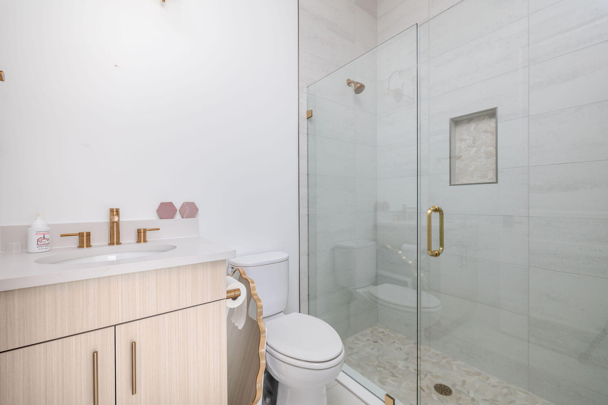 ASTOR CREEK - Residential