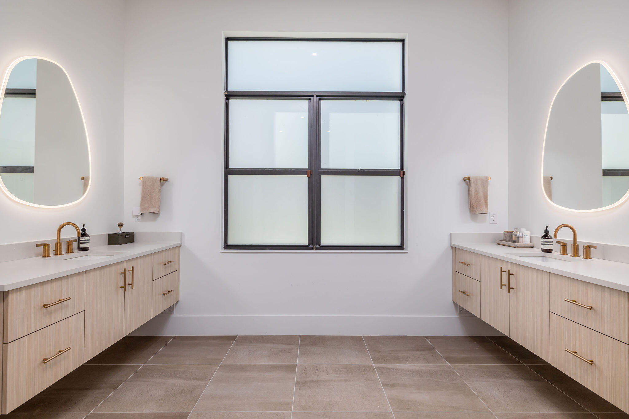 ASTOR CREEK - Residential