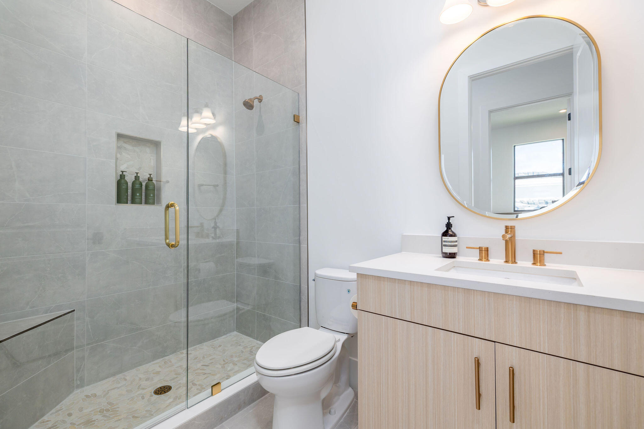 ASTOR CREEK - Residential