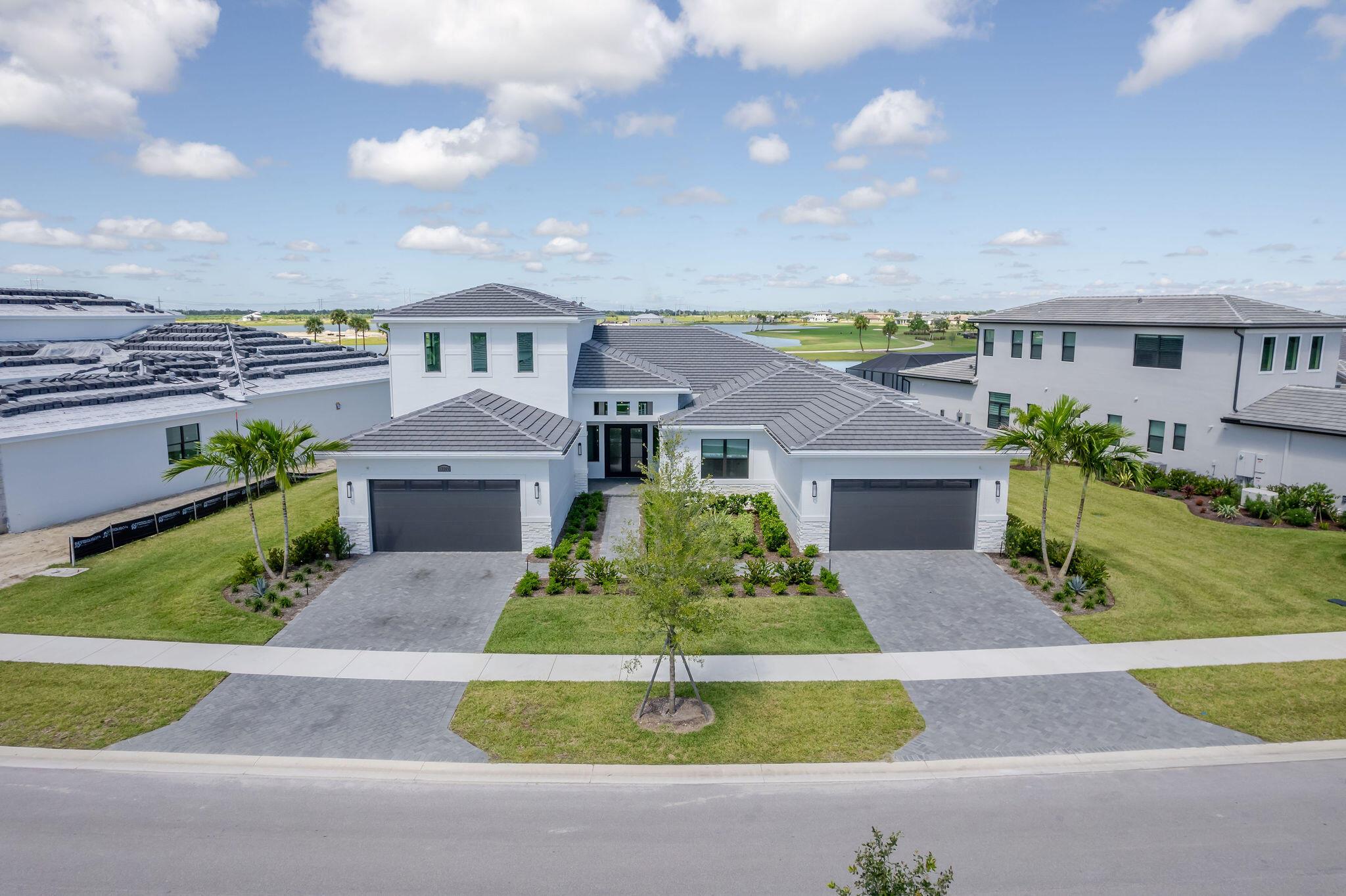 ASTOR CREEK - Residential