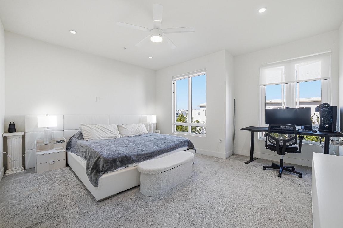 LANDMARK AT DORAL CONDO NO 2 - Residential