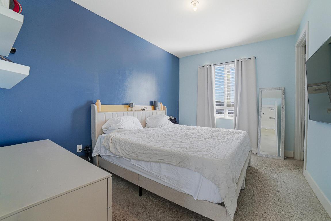 LANDMARK AT DORAL CONDO NO 2 - Residential