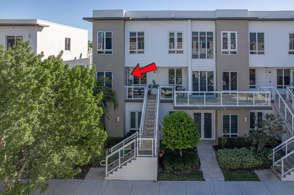 LANDMARK AT DORAL CONDO NO 2 - Residential