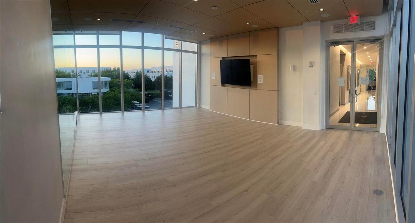 LANDMARK AT DORAL CONDO NO 2 - Residential