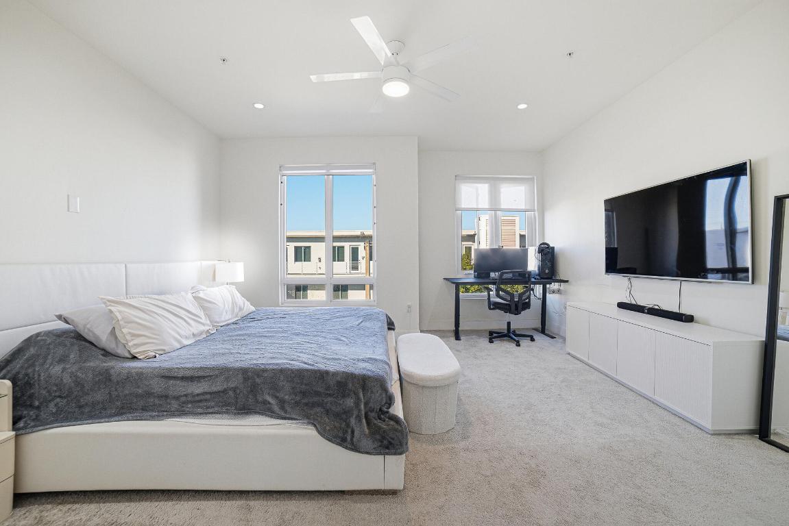 LANDMARK AT DORAL CONDO NO 2 - Residential