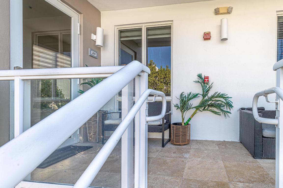 LANDMARK AT DORAL CONDO NO 2 - Residential